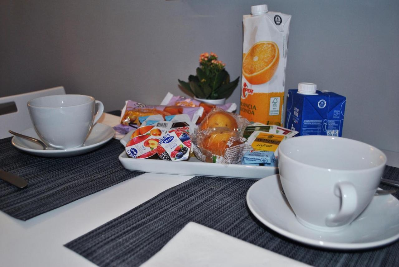 A Milan B&B ภายนอก รูปภาพ